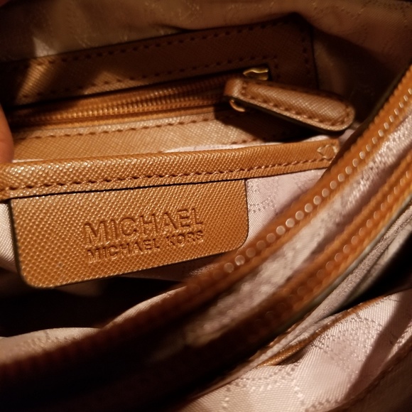 Small tote - Picture 3 of 5